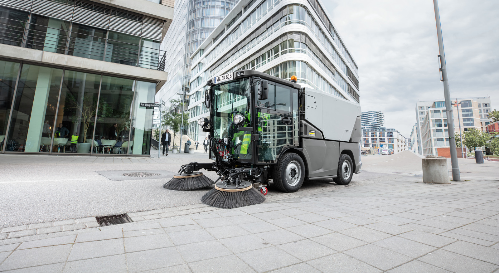 Zamiatarka komunalna MC 250 firmy Karcher