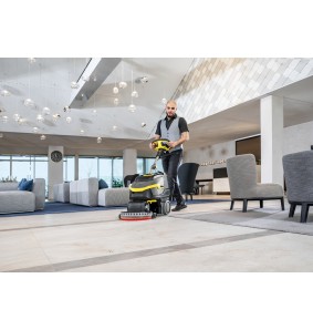 BD 38/12 C Bp Pack profesjonalna szorowarka akumulatorowa Karcher