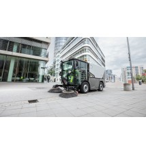 MC 250 (75 kW, 60 km/h) zamiatarka komunalna Karcher