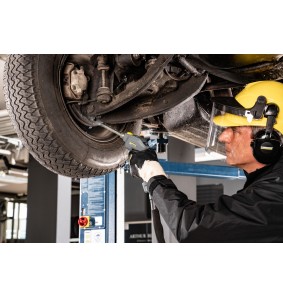 Urządzenie do czyszczenia suchym lodem IB 10/15 L2P Advanced (1100 W, 15 kg/h) Karcher