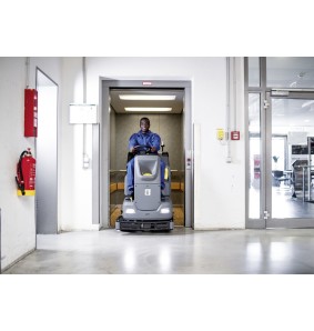 Szorowarka z fotelem dla operatora B 110 R Bp Pack