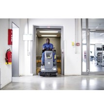 Szorowarka z fotelem dla operatora B 110 R Bp Pack