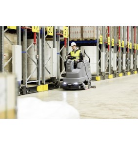 Szorowarka z fotelem dla operatora B 150 R Adv