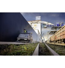 KM 130/300 R I D (100 cm, 13000 m²/h) Profesjonalna zamiatarka z fotelem dla operatora Karcher
