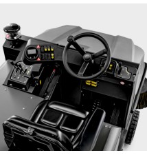 KM 130/300 RI BP  (100 cm, 10400 m²/h) Profesjonalna zamiatarka z fotelem dla operatora Karcher