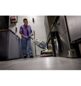 Karcher K-Mop 46 BP PACK 36/75 (460mm, 1840 m²/h), Profesjonalna szorowarka prowadzona ręcznie
