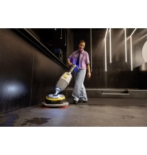 Karcher K-Mop 46 BP PACK 36/75 (460mm, 1840 m²/h), Profesjonalna szorowarka prowadzona ręcznie