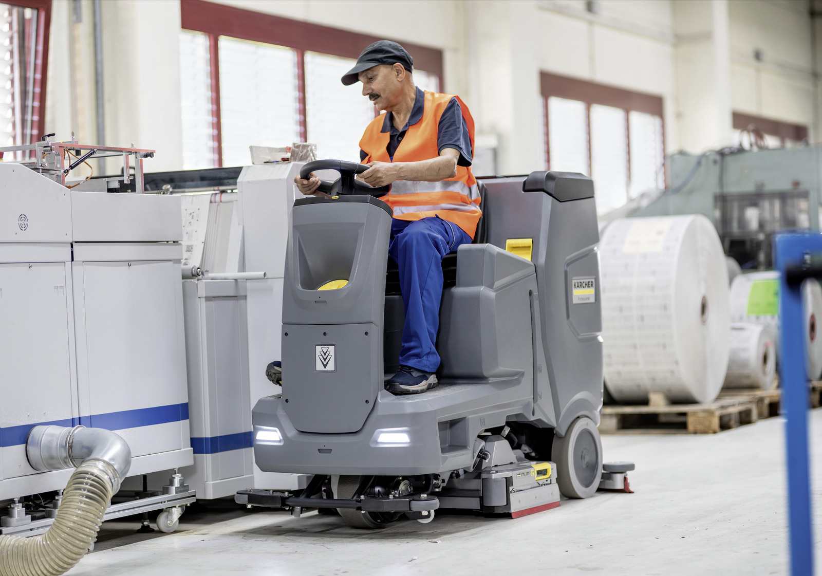 Profesjonalna szorowarka z fotelem dla operatora