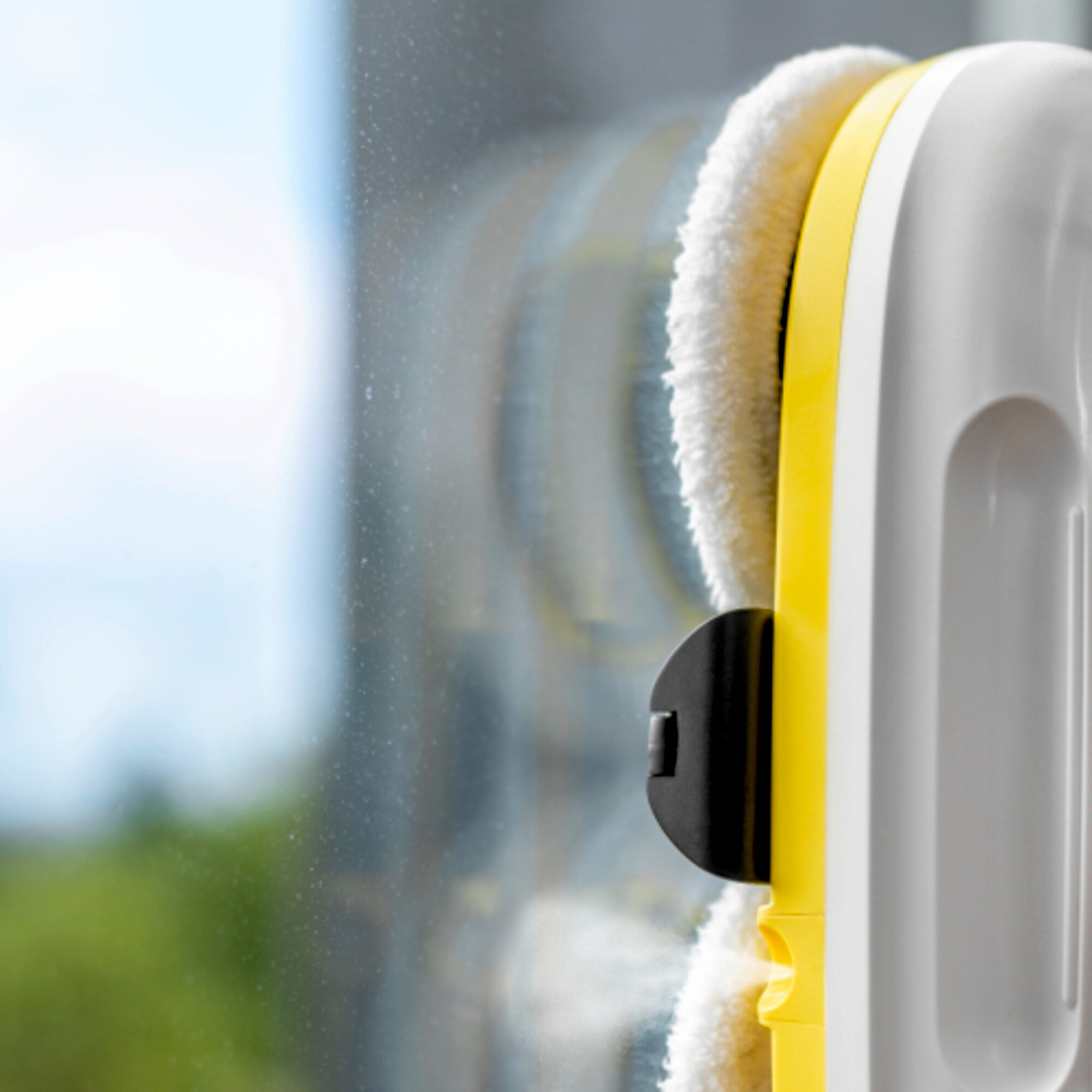 Robot RCW 2 firmy Karcher